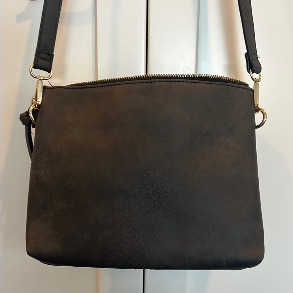 NWOT Free People Black Crossbody Bag with Gold Details - Picture 4 of 6